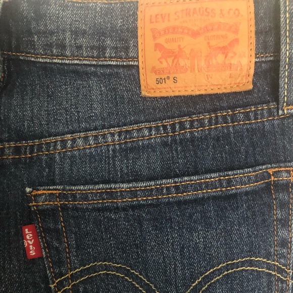 Levi’s - Picture 1 of 3